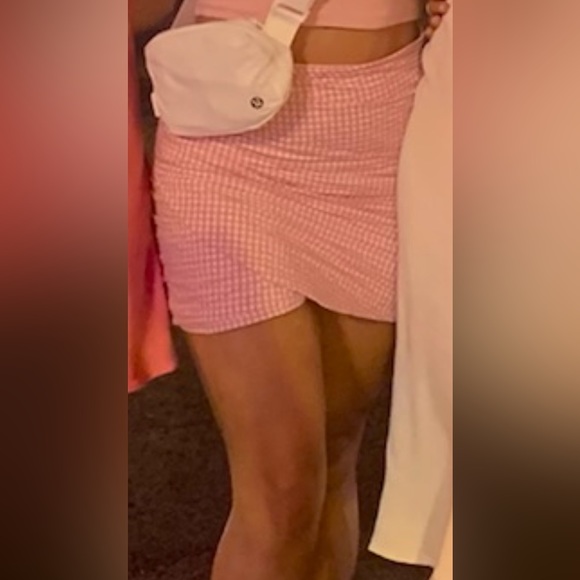 Pink and white gingham skirt - Picture 3 of 3